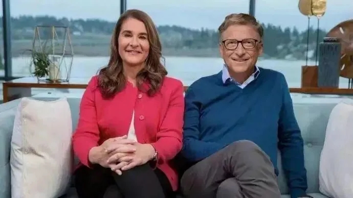 <b>比尔·盖茨与妻子宣布离婚</b>