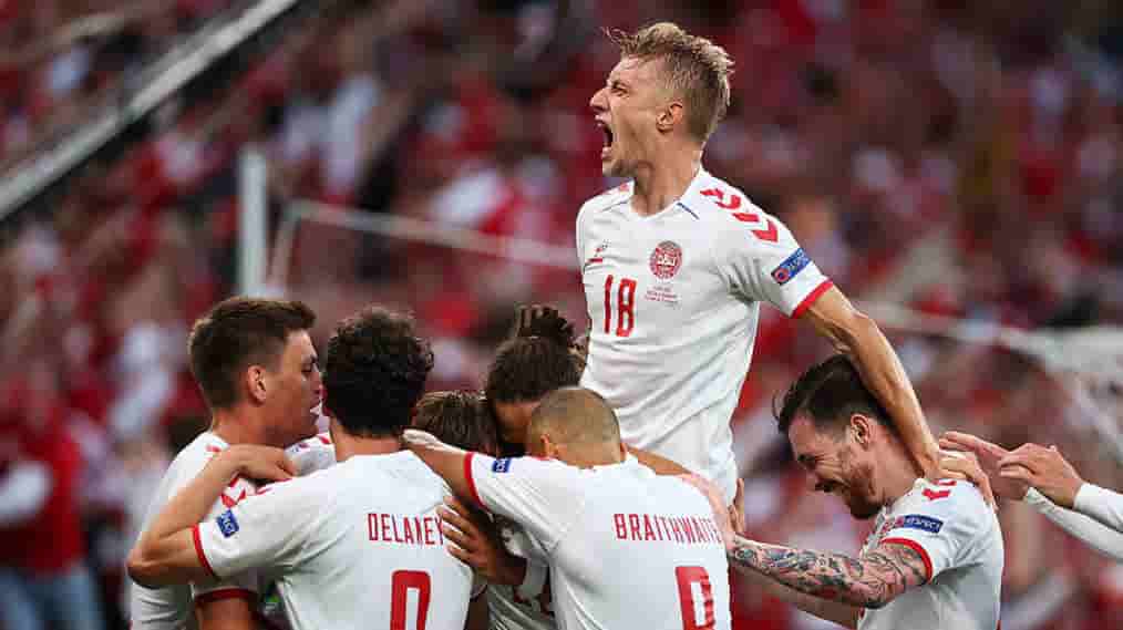 <b>欧洲杯-丹麦4-1俄罗斯</b>