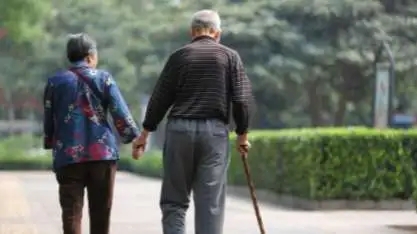 <b>中国老龄人口逼近3亿</b>