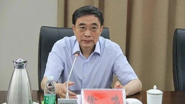 <b>原国家粮食局副局长徐鸣被决定逮捕</b>