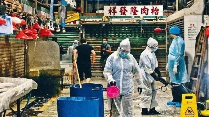 <b>香港疫情严峻 18天本地确诊超2.6万</b>