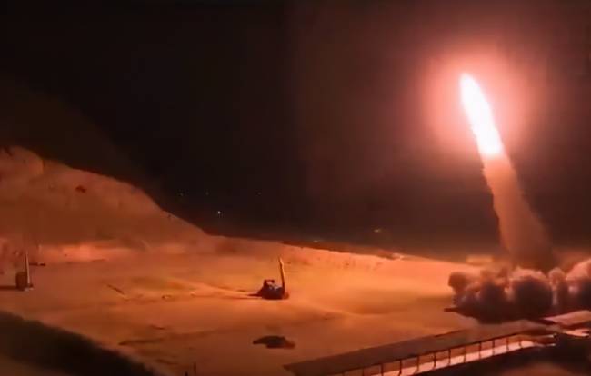 伊朗发布美国国会大厦被该国导弹炸成火海视频