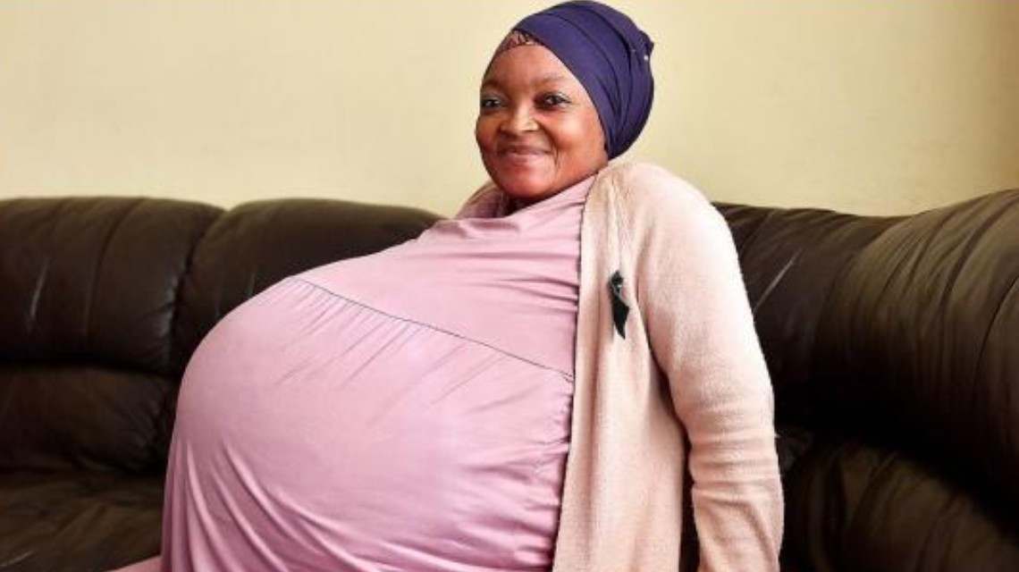 <b>南非女子诞下十胞胎</b>